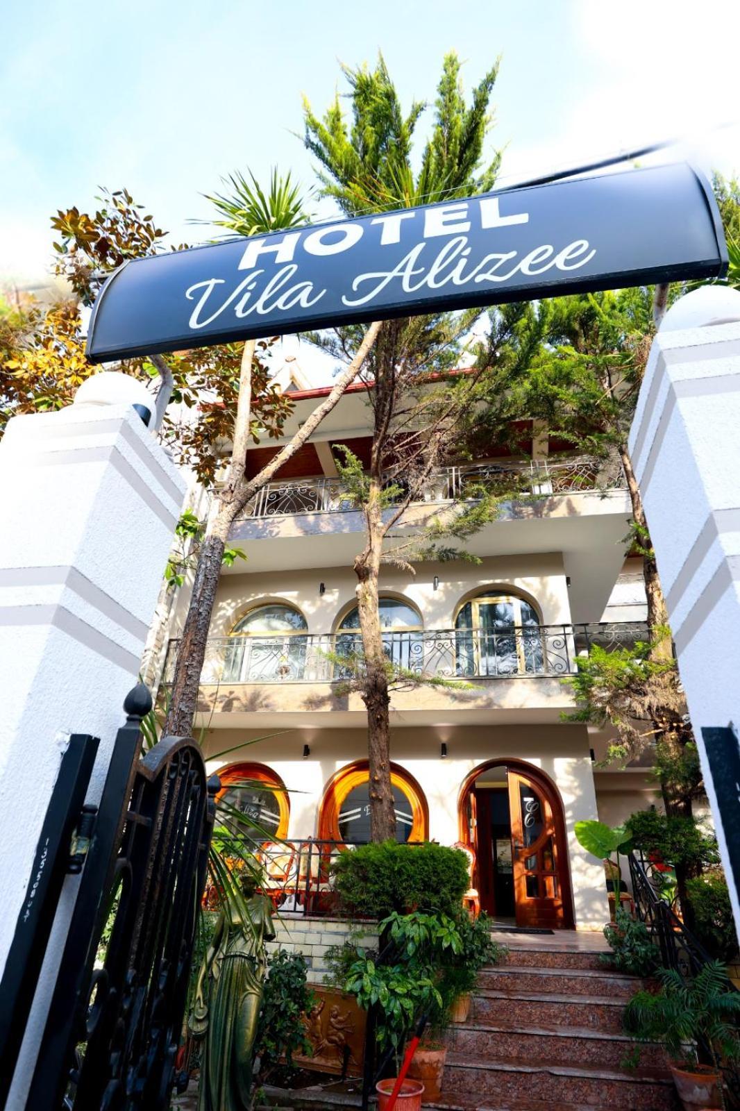 Vila Alizee Hotel Tiranë Ngoại thất bức ảnh